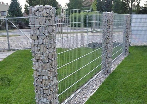 Gabion wall for garden